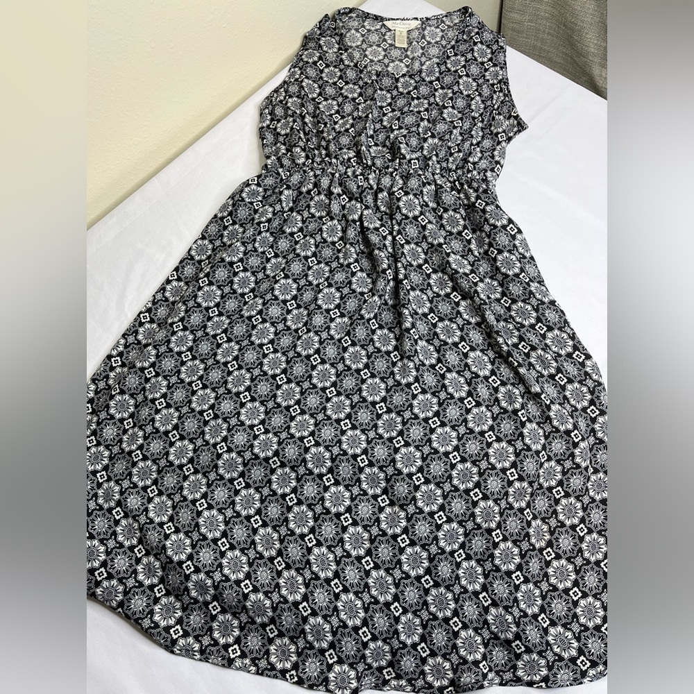 Women’s size s ma Cherie maternity dress